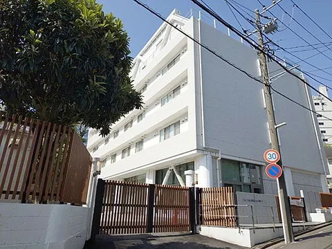 Yamate Park Tennis Courts and Tennis Birthplace Memorial Museum